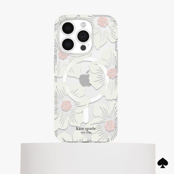 HollyhockCreamFloralMagSafe_6.1Pro__PDP_7.jpg